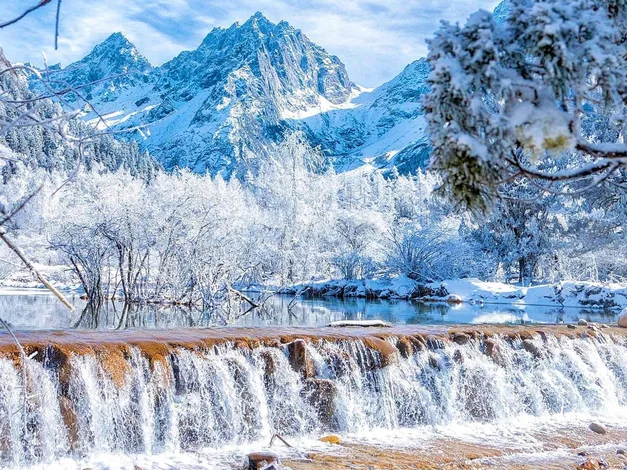 Bipenggou National Park